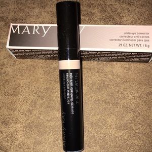 Mary Kay Undereye Corrector